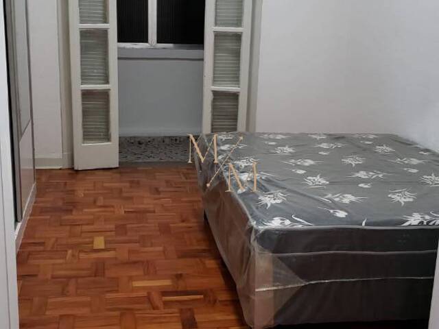 #101 - Apartamento para Venda em Santos - SP